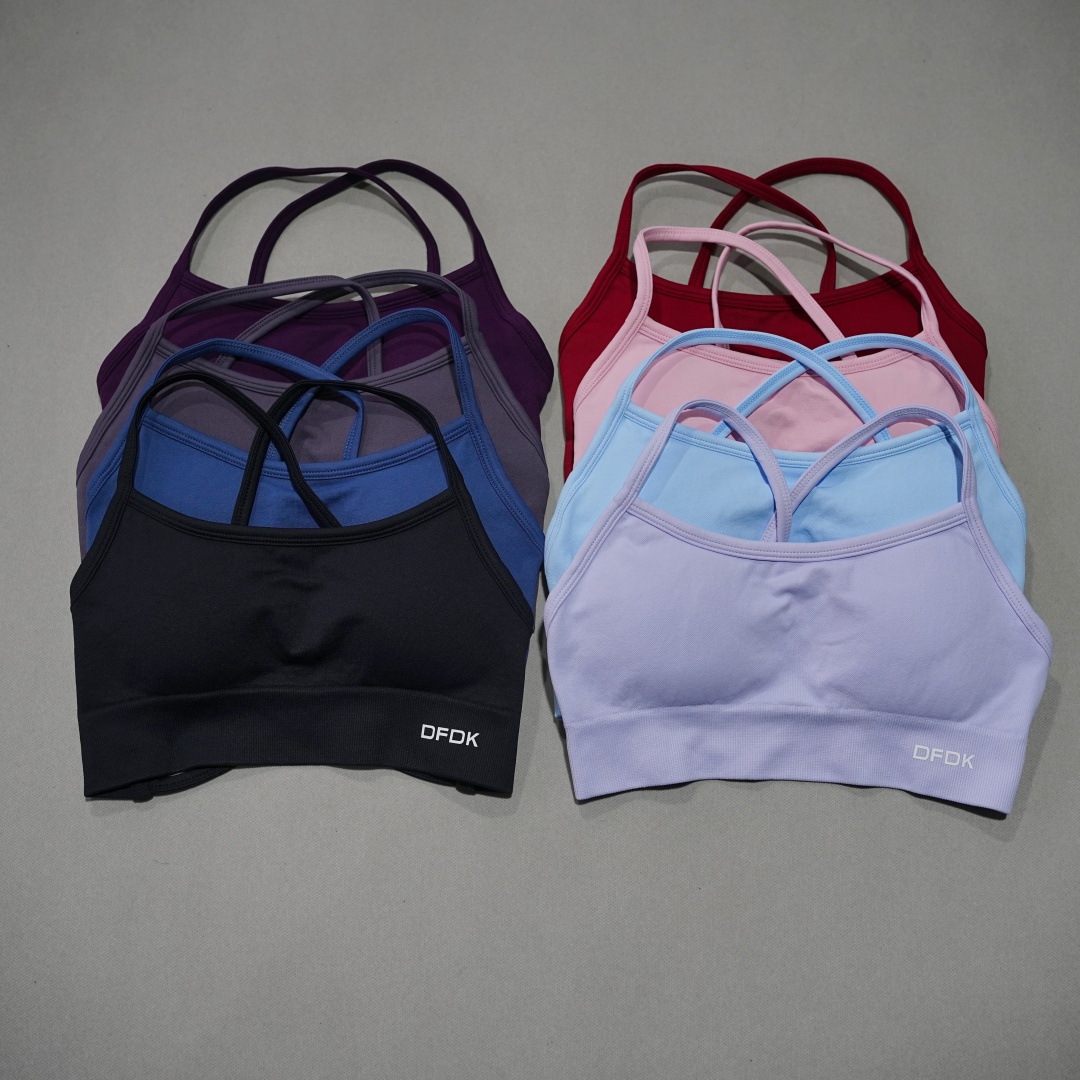 DFDK Ribbed Seamless Cross Bac - огляд і ціна Yoga Fitness Tapis